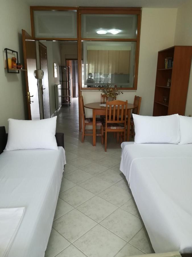 Apartment Ey Zhn Nea Chili Ngoại thất bức ảnh