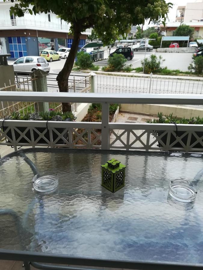 Apartment Ey Zhn Nea Chili Ngoại thất bức ảnh